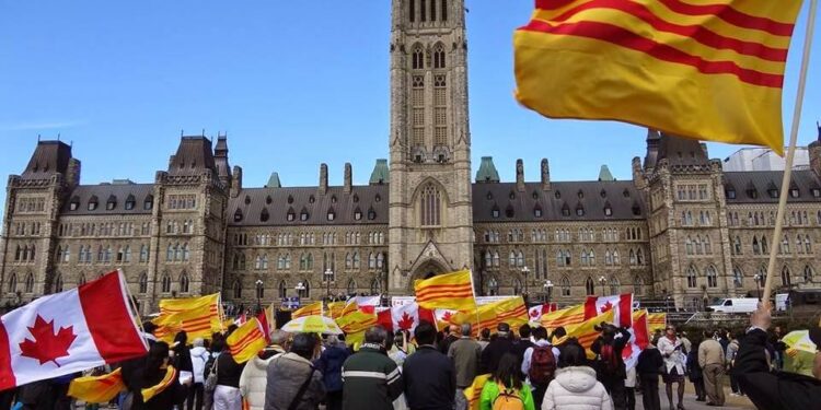 đất nước canada có gì, nước canada thuộc châu lục nào, biểu tượng của nước canada