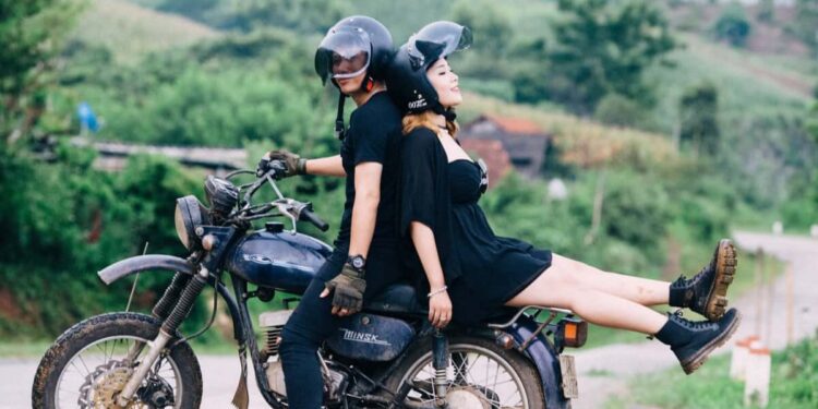 phượt yêu, stt đi phượt cùng người yêu, đi phượt cùng người yêu, đi phượt với người yêu, ảnh tình yêu đi phượt