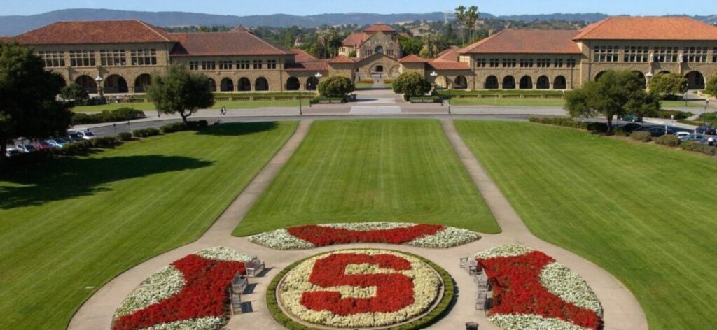 California có nhiều trường đại học